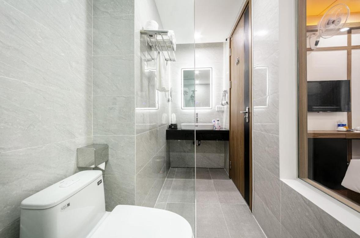 A25 Hotel - 21 Nghia Tan ハノイ市 エクステリア 写真